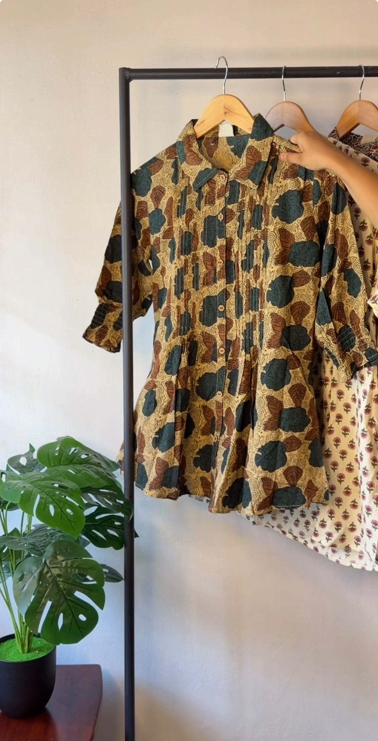 Short Kurti Rustic Leaf Print Cotton